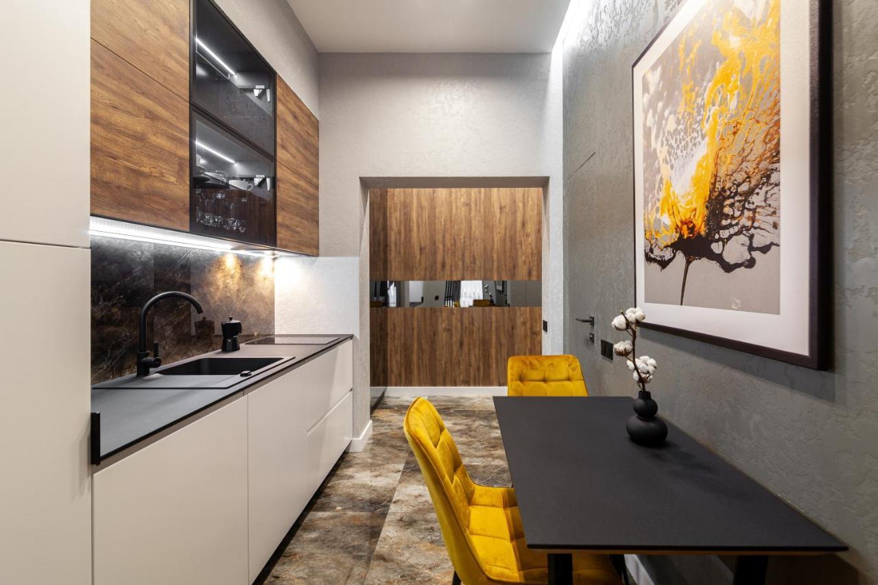 Dream Apartament On Drahomanova Street Lemberg Exterior foto