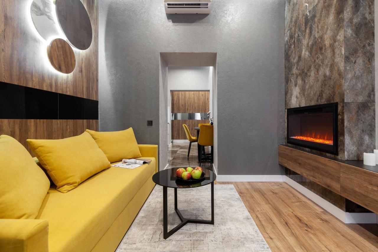 Dream Apartament On Drahomanova Street Lemberg Exterior foto