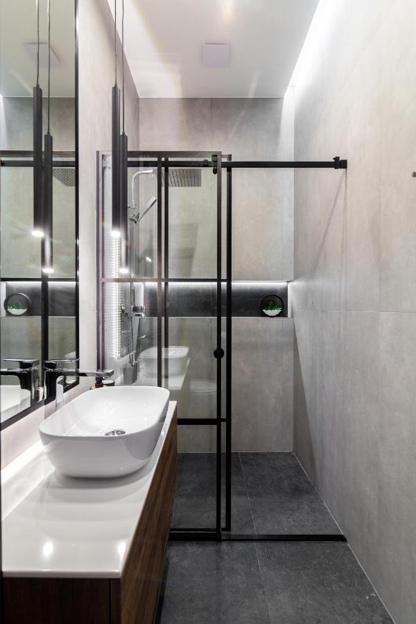 Dream Apartament On Drahomanova Street Lemberg Exterior foto