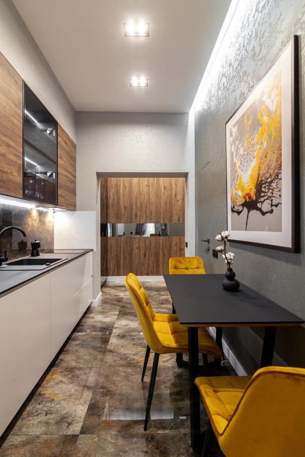Dream Apartament On Drahomanova Street Lemberg Exterior foto