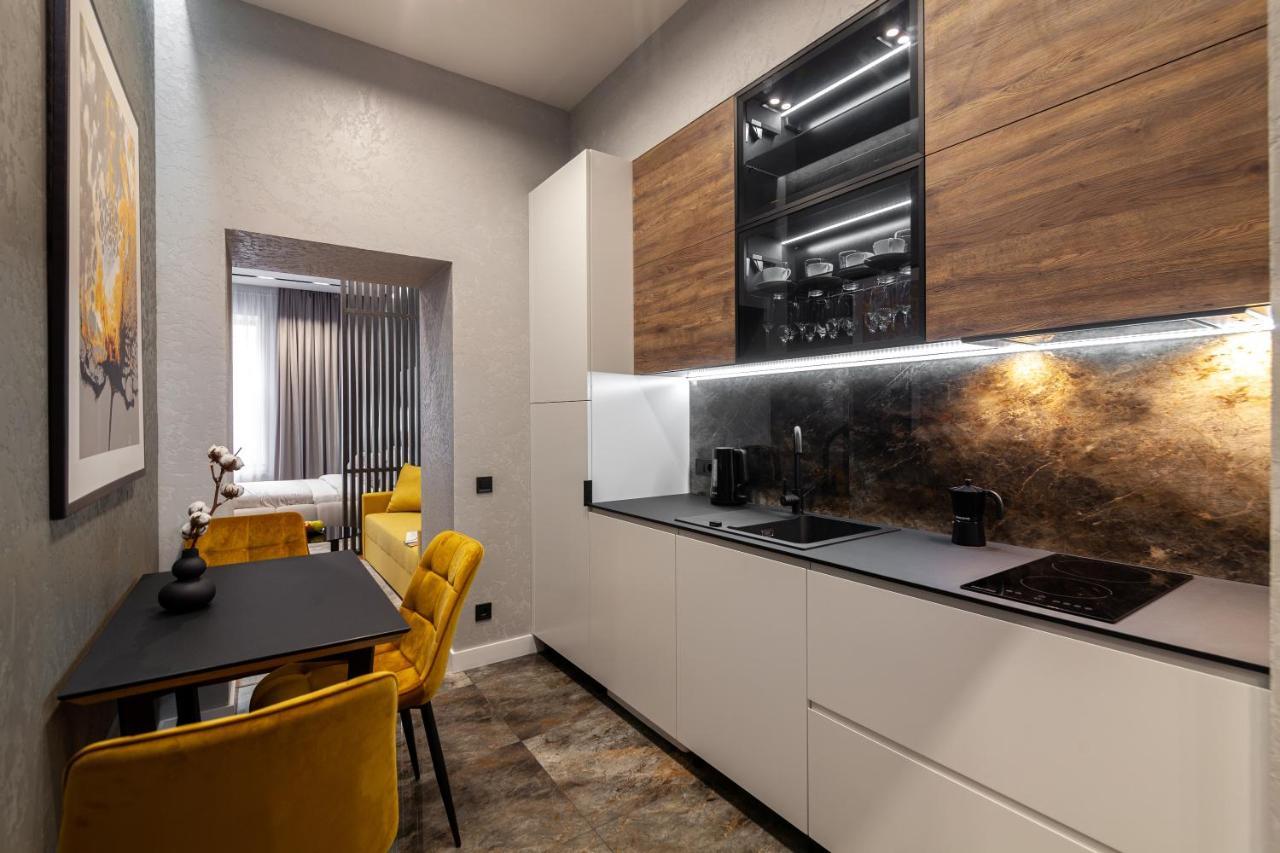 Dream Apartament On Drahomanova Street Lemberg Exterior foto