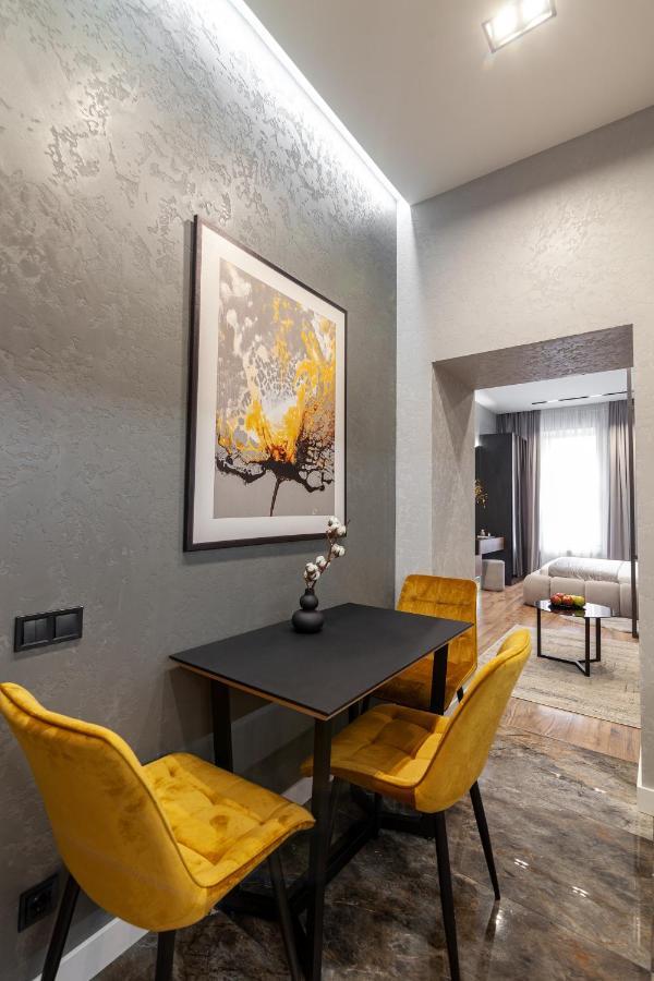 Dream Apartament On Drahomanova Street Lemberg Exterior foto